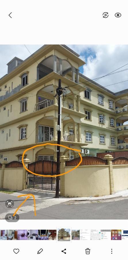 Rs Villas - Three Bedrooms Share Apartment With Private Room And Free Wifi And 100Mts To The Beach And Ac And 100Mts To Bus Stop And Pool Flic-en-Flacq Exterior foto
